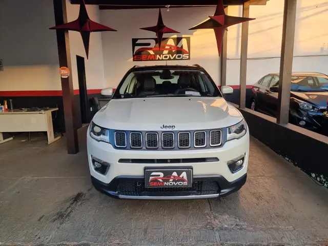 Carro Jeep Compass 2017 2.0 Limited (Aut) (Flex)
