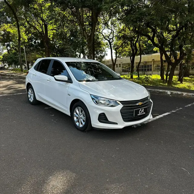Carro Chevrolet Onix 2023 LT 1.0 Turbo (Aut.)