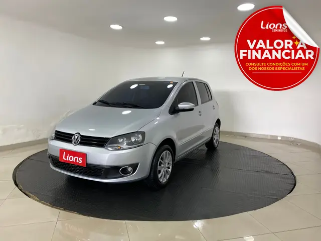Carro Volkswagen Fox 2011 1.0 8V (Flex) 2p