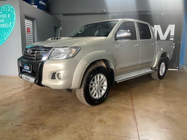 Carro Toyota Hilux Cabine Dupla 2014 Hilux 3.0 TDI 4x4 CD SRV (Aut)