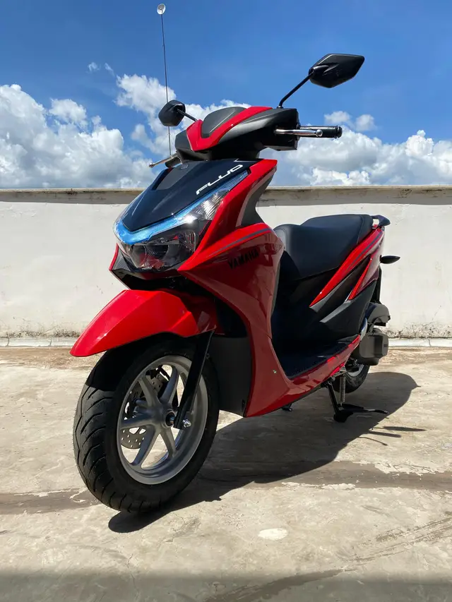 Moto Yamaha Fluo 2026 Hybrid Connected