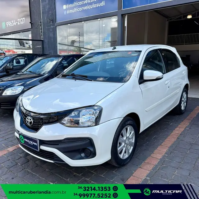 Carro Toyota Etios 2019 X Plus 1.5 (Flex)