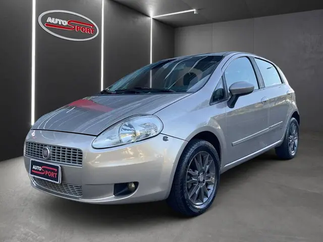 Carro Fiat Punto 2012 Essence 1.6 16V (Flex)