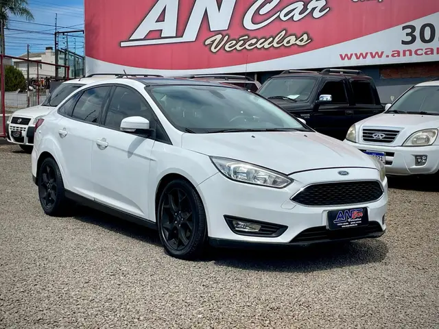 Carro Ford Focus Sedan 2019 Focus Fastback SE Plus 2.0 PowerShift