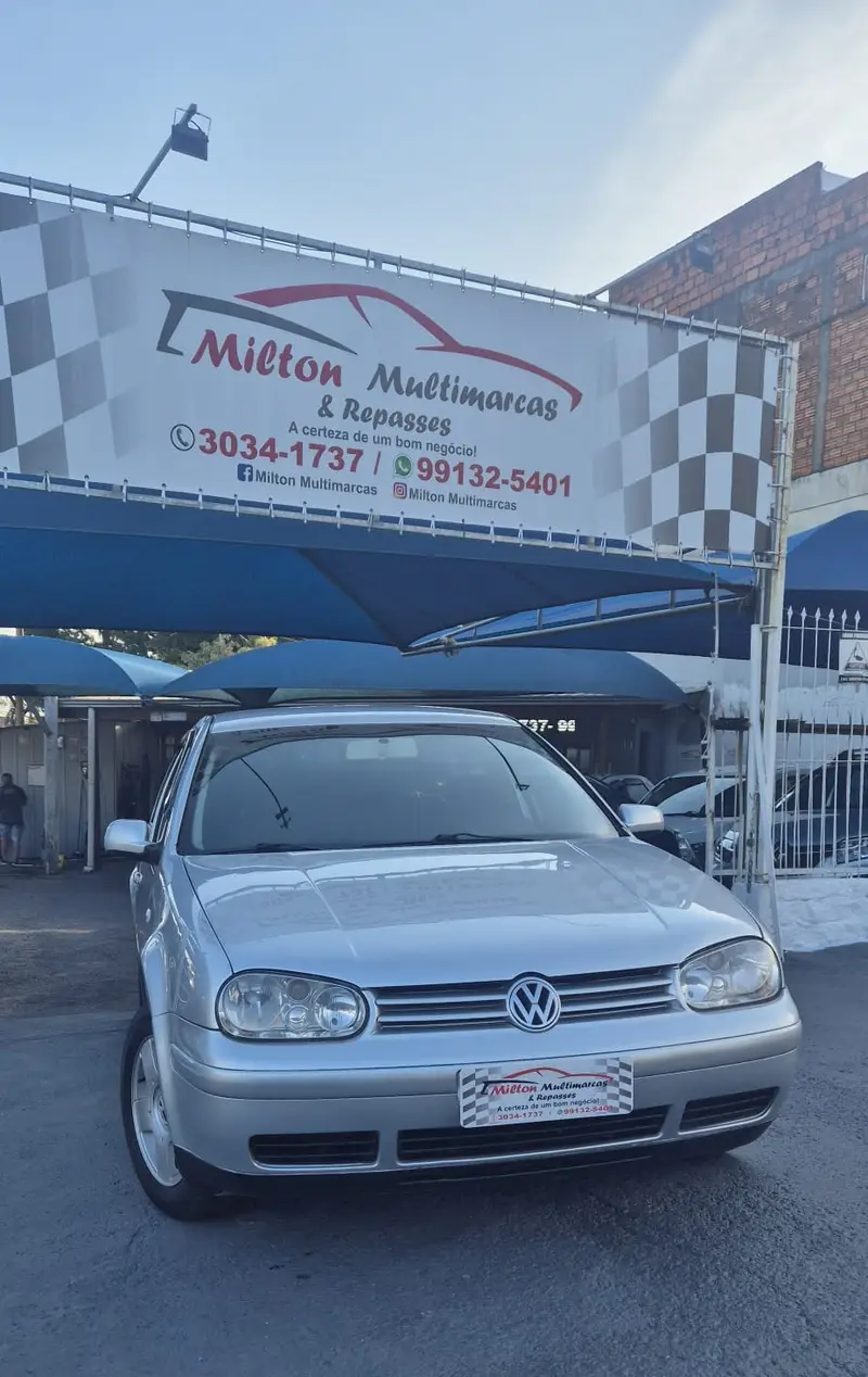 Volkswagen Golf 1.6 MI