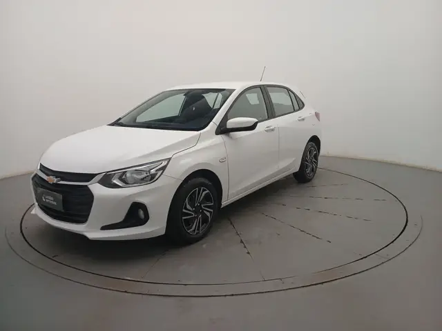 Carro Chevrolet Onix Plus 2024 LT 1.0