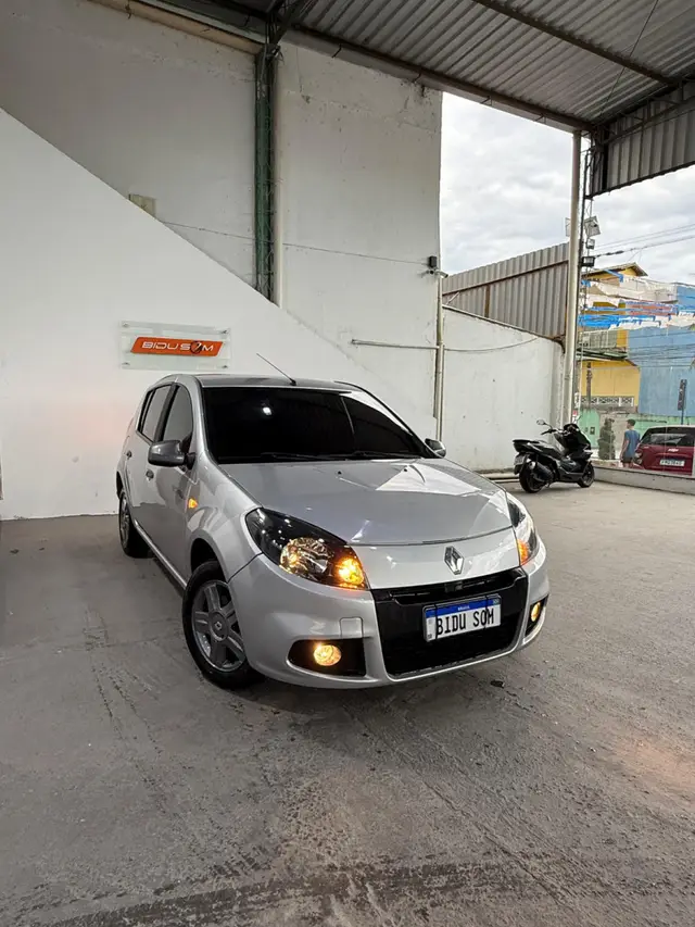 Carro Renault Sandero 2014 Tech Run 1.0 16V (Flex)