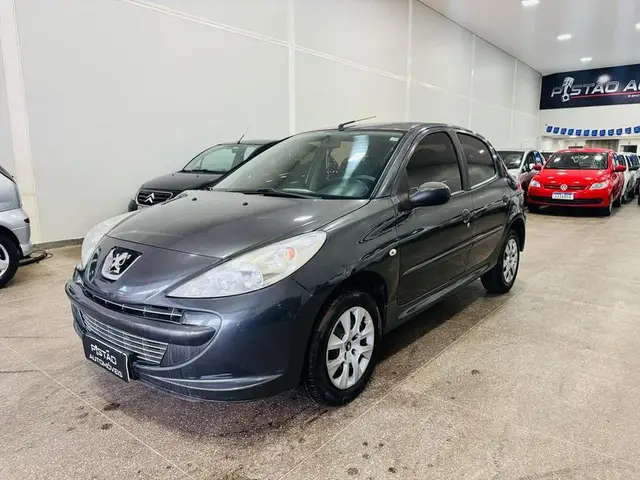 Carro Peugeot 207 2013 Hatch XR 1.4 8V (flex) 4p