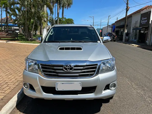 Carro Toyota Hilux Cabine Dupla 2012 Hilux 3.0 TDI 4x4 CD SRV (Aut)