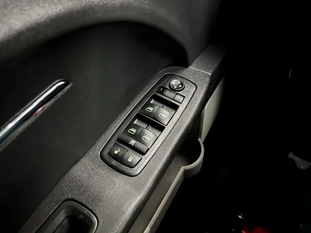 Carro Dodge Journey 2009 SXT 2.7 V6