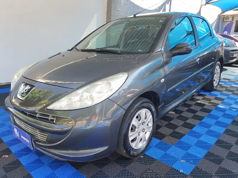 Peugeot 207 Hatch XR 1.4 8V (flex) 4p