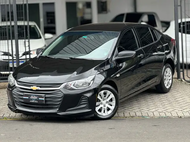 Carro Chevrolet Onix Plus 2020 1.0 LT (Flex)