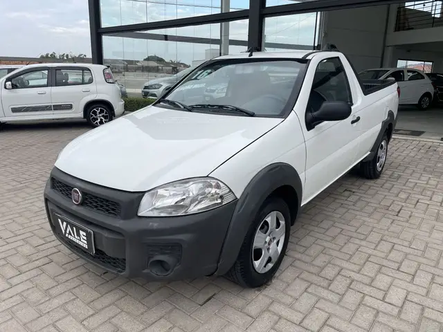 Carro Fiat Strada 2016 Working 1.4 (Flex)