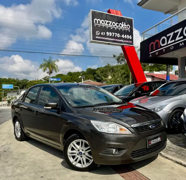 Carro Ford Focus Hatch 2013 GLX 2.0 16V (Flex)