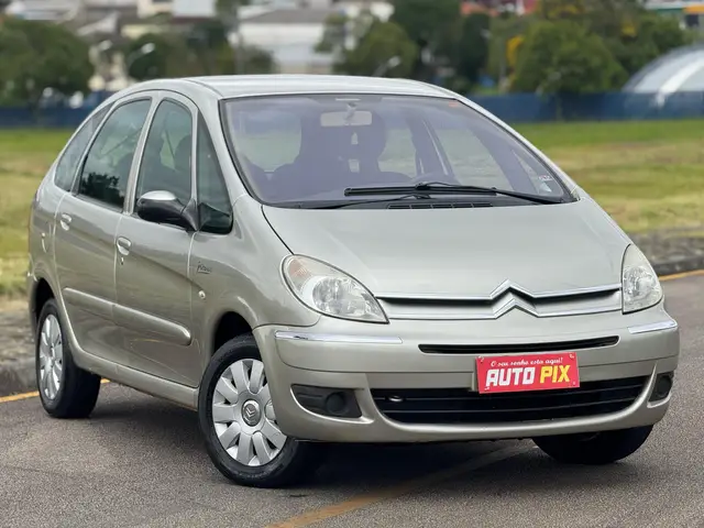 Carro Citroën Xsara Picasso 2011 GLX 1.6 16V (flex)