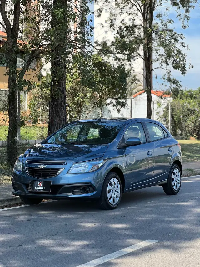 Carro Chevrolet Onix 2015 1.4 LT SPE/4