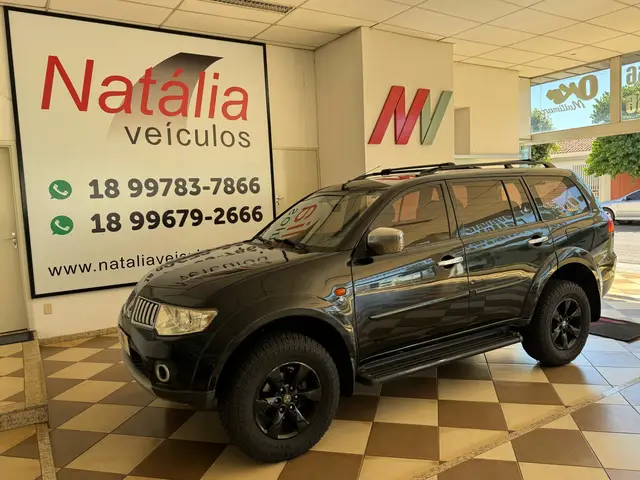 Carro Mitsubishi Pajero Dakar 2012 3.2 4WD (Aut)