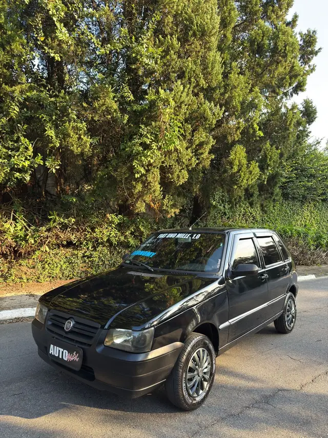 Carro Fiat Uno Mille 2011 Fire Economy 1.0 (Flex) 2p