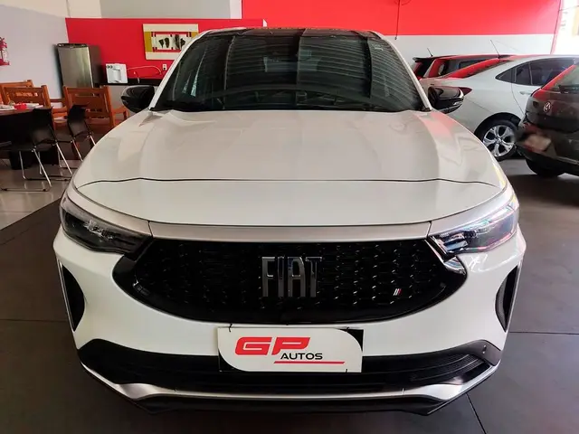 Carro Fiat Fastback 2024 Limited Edition Powered by Abarth