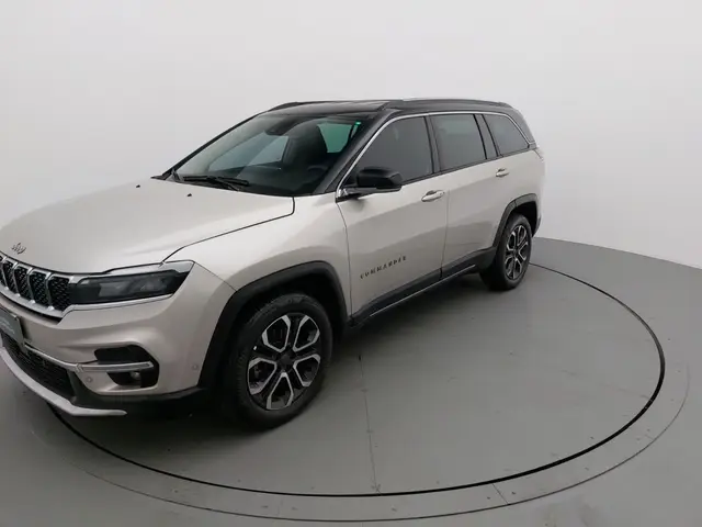 Carro Jeep Commander 2023 Limited 1.3 T270