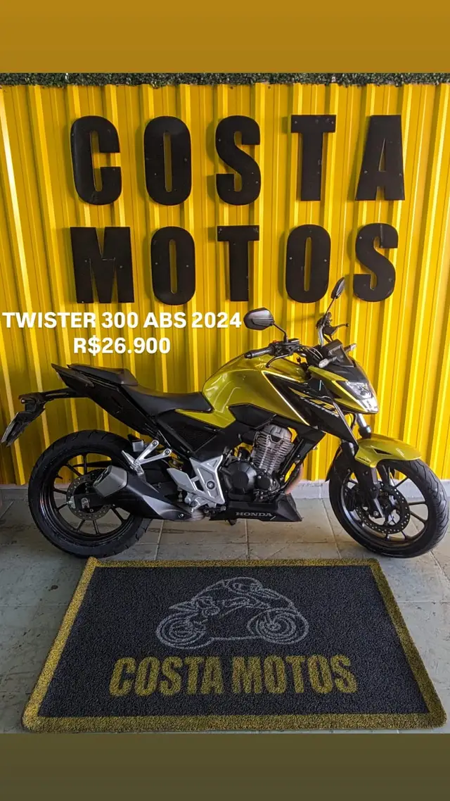 Carro Honda CB 300F Twister 2024 Standard