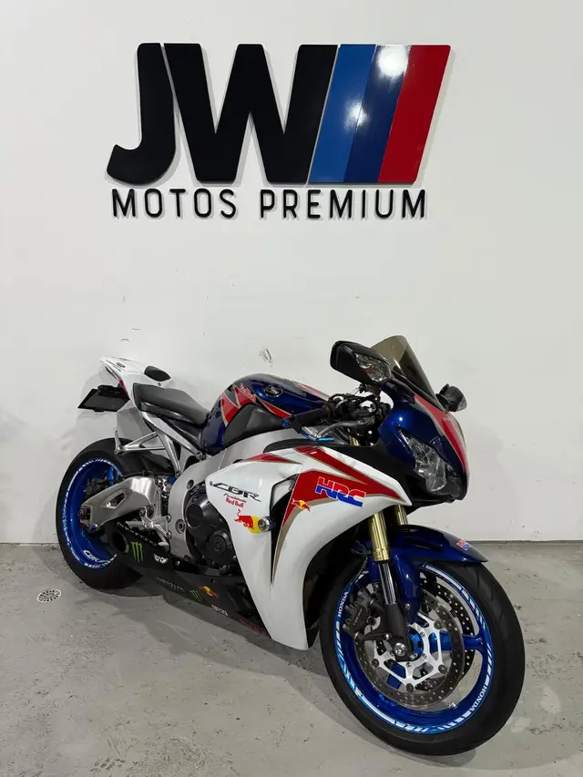 Carro Honda CBR 1000RR 2011 Fireblade (ABS)