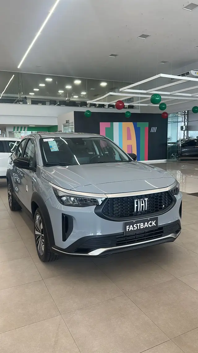 Carro Fiat Fastback 2025 Audace T200 Hybrid