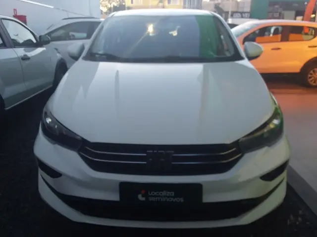 Carro Fiat Cronos 2024 Drive 1.0