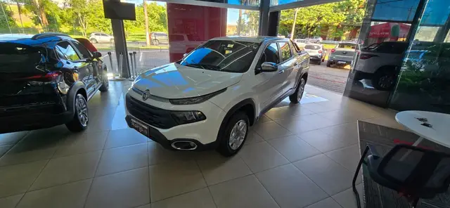 Carro Fiat Toro 2021 Endurance 1.8 MT5 FLEX 4P