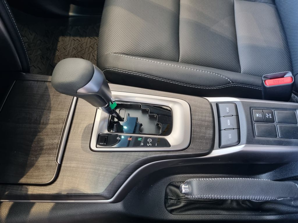 SW4 SRX Platinum 2.8 Turbodiesel 4x4 (Aut.) (7 Lugares)