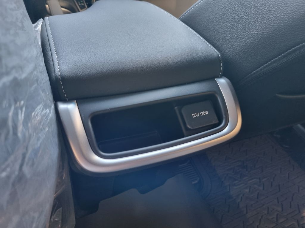 SW4 SRX Platinum 2.8 Turbodiesel 4x4 (Aut.) (7 Lugares)