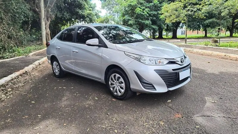 Toyota Yaris 1.5 XL Plus Connect CVT (Flex)