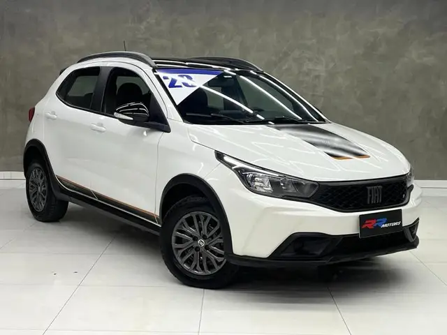Carro Fiat Argo 2023 Trekking 1.3 (Aut.)