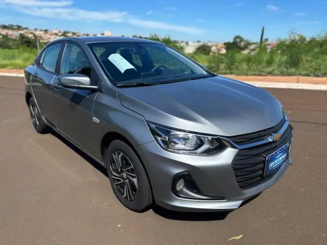 Carro Chevrolet Onix Plus 2024 LT 1.0