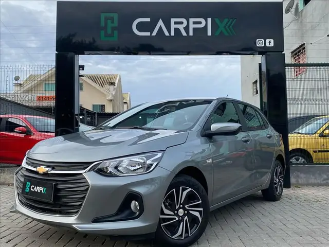 Carro Chevrolet Onix Plus 2024 LT 1.0