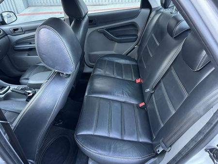 Focus Sedan GLX 2.0 16V (Flex) (Aut)