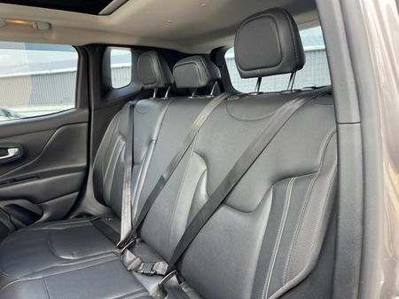 Renegade Limited 1.8 4x2 (Aut) (Flex) 