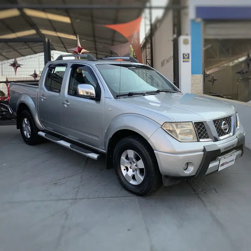 Nissan Frontier SEL 4x4 2.5 16V (cab. dupla) (aut)