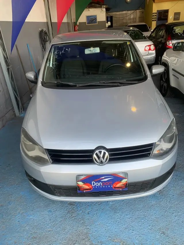 Carro Volkswagen Fox 2014 1.0 TEC (Flex) 4p