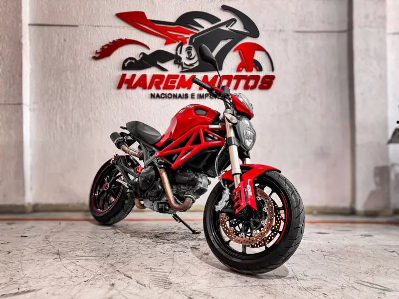 Ducati Monster 796