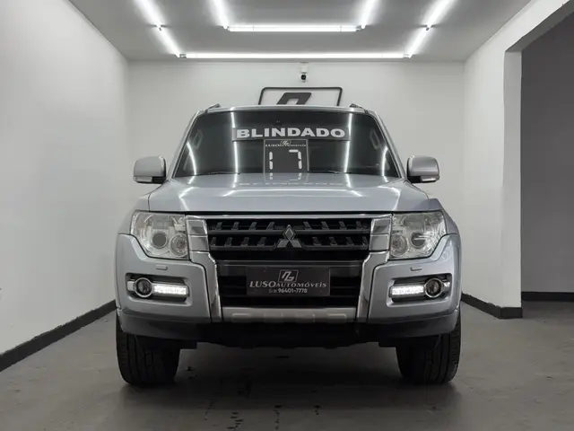 Carro Mitsubishi Pajero Full 2017 3.2 DI-D 3D HPE 4WD