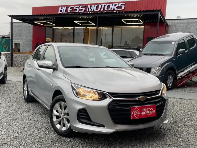 Carro Chevrolet Onix 2023 LT 1.0 Turbo