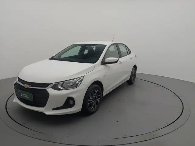 Carro Chevrolet Onix Plus 2024 LT 1.0