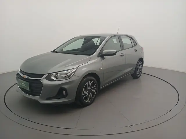 Carro Chevrolet Onix Plus 2024 LT 1.0