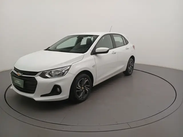 Carro Chevrolet Onix Plus 2024 LT 1.0
