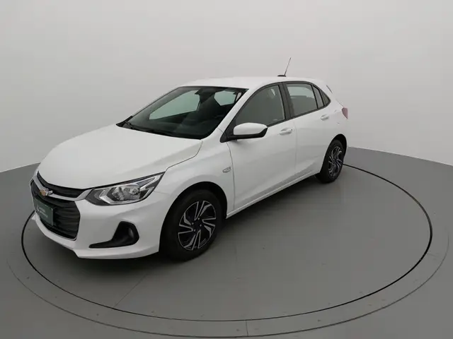 Carro Chevrolet Onix Plus 2024 LT 1.0