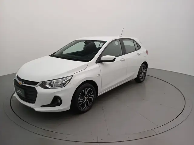 Carro Chevrolet Onix Plus 2024 LT 1.0