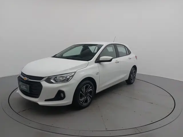 Carro Chevrolet Onix Plus 2024 LT 1.0