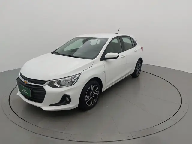 Carro Chevrolet Onix Plus 2024 LT 1.0