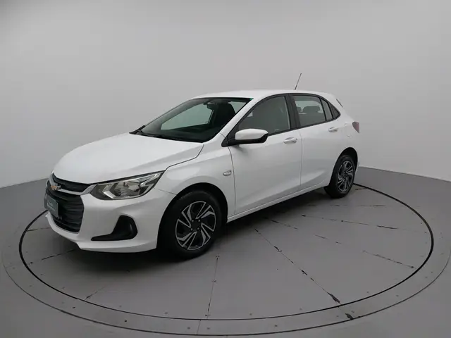Carro Chevrolet Onix Plus 2024 LT 1.0